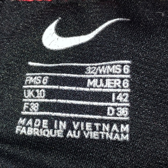 Nike One Piece - Picture 3 of 4